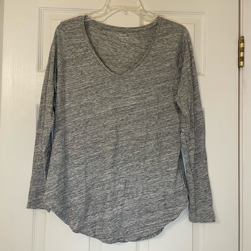 ✨5 for $15✨ Old Navy Everywear top